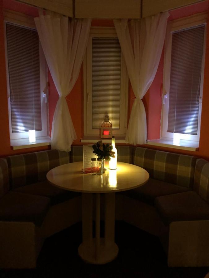 Restaurace A Penzion Maja Benecko Kültér fotó
